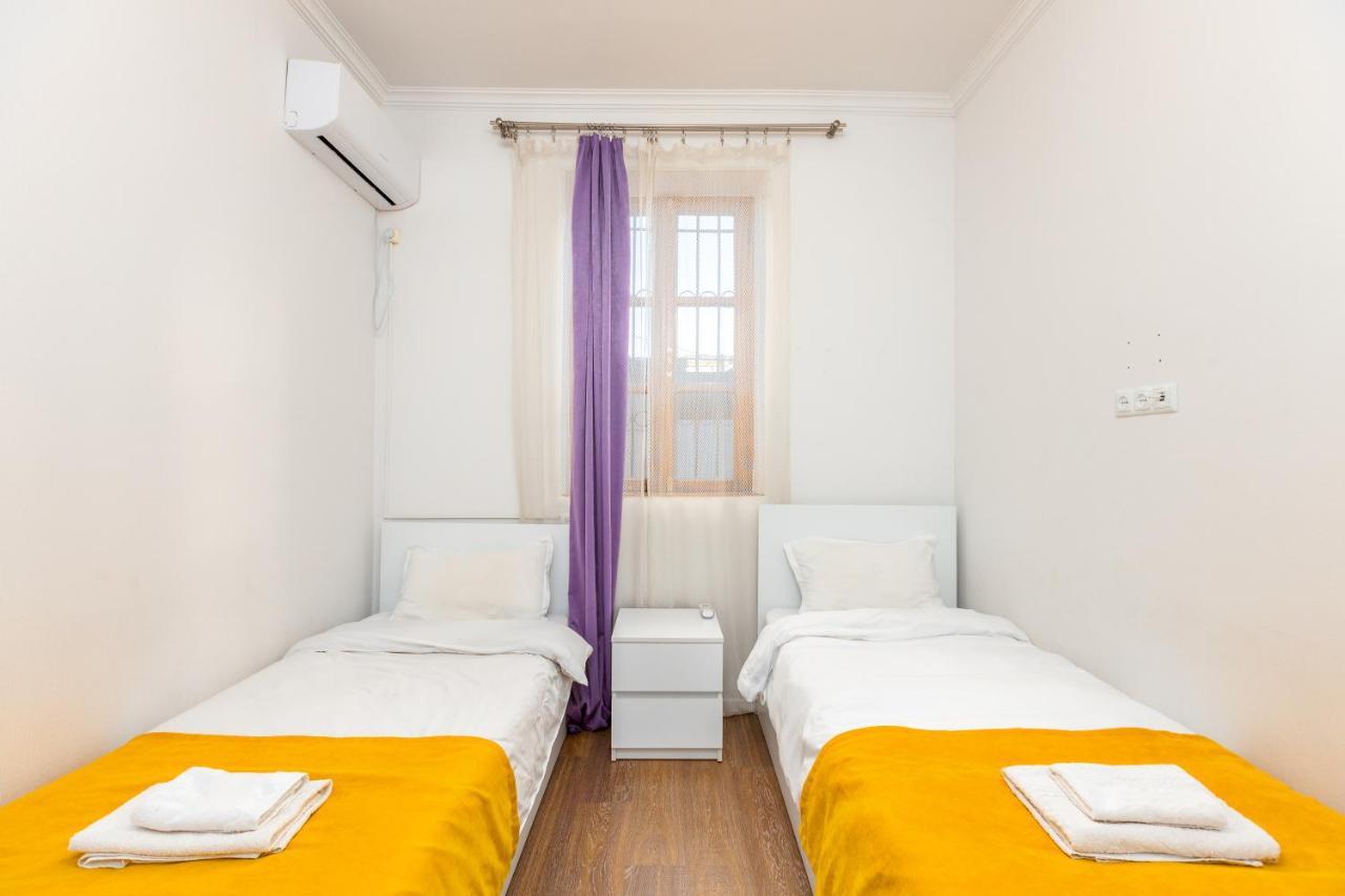 Sunny Hotel ティビリシ エクステリア 写真